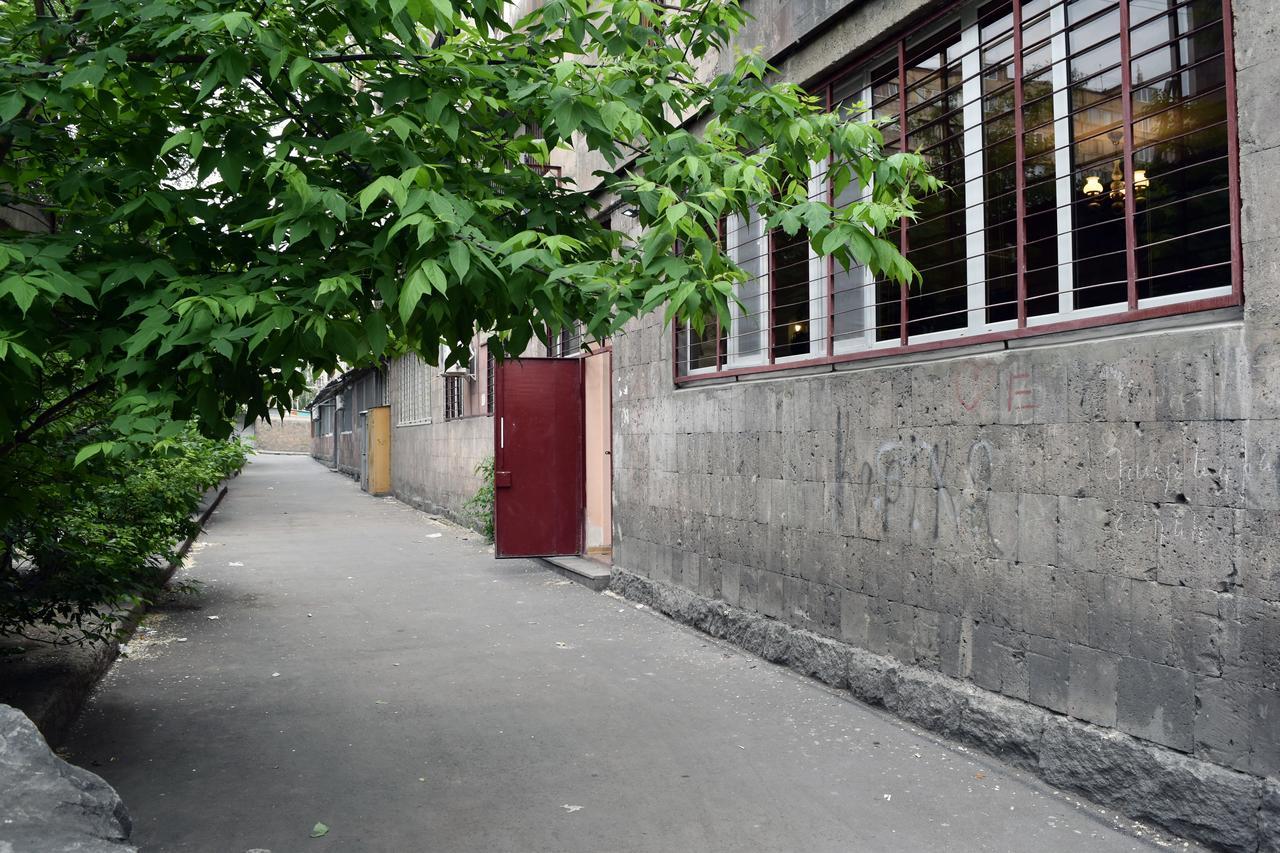 Sleep Studio Hostel Erivan Exterior foto